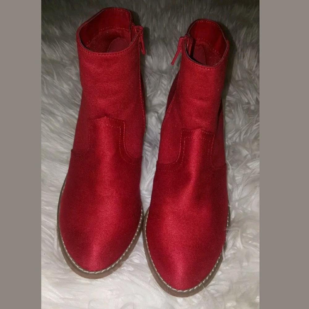 Soda Women's Almond Toe Ankle Buckle Detail Chunky